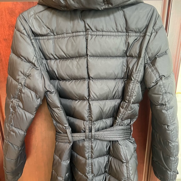 Burberry Black Quilted Puffer Coat with Belt - Picture 4 of 7